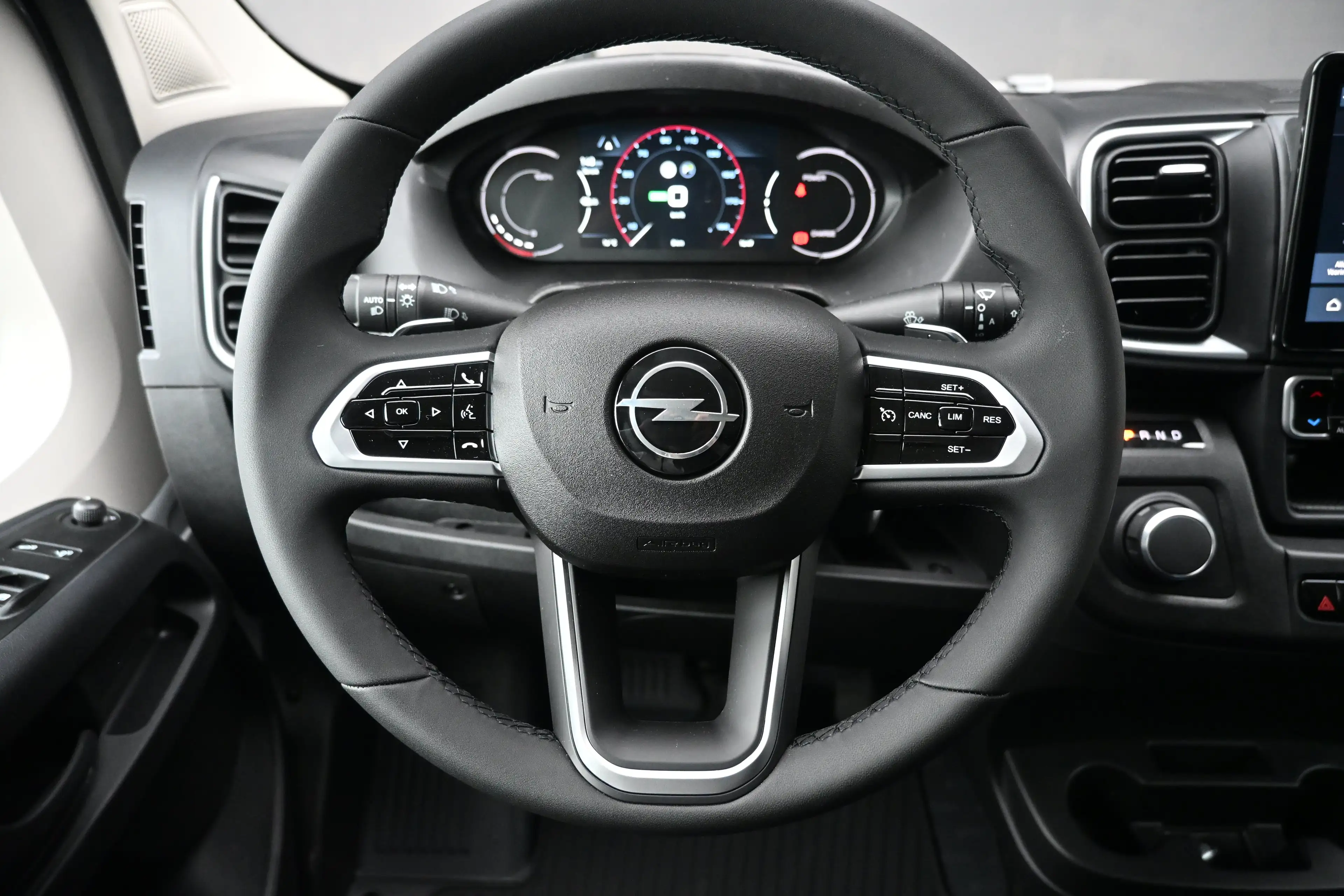 Opel Movano-e Electric 4.25T L4H3 Zwaar Demo-Deal! | Achteruitri — photo 7
