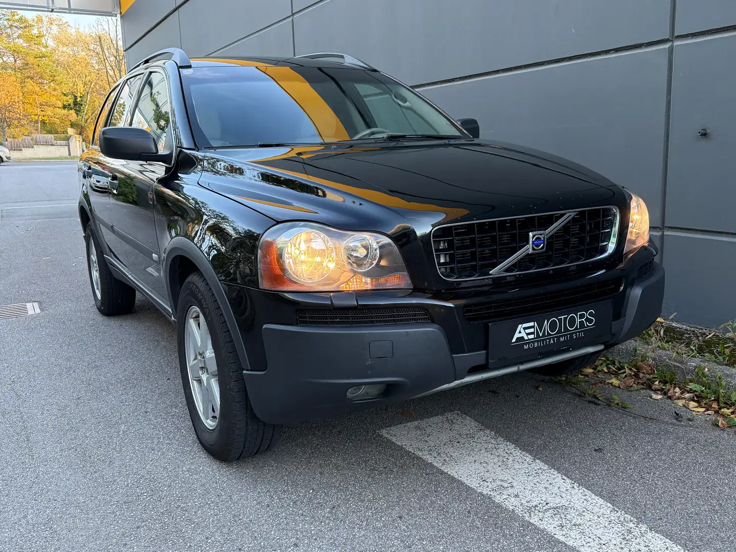 Volvo XC90 XC90 D5 Aut.*KLIMA*LEDER*TEM*AHK*KREDIT MÖGLICH Schwarz - 2