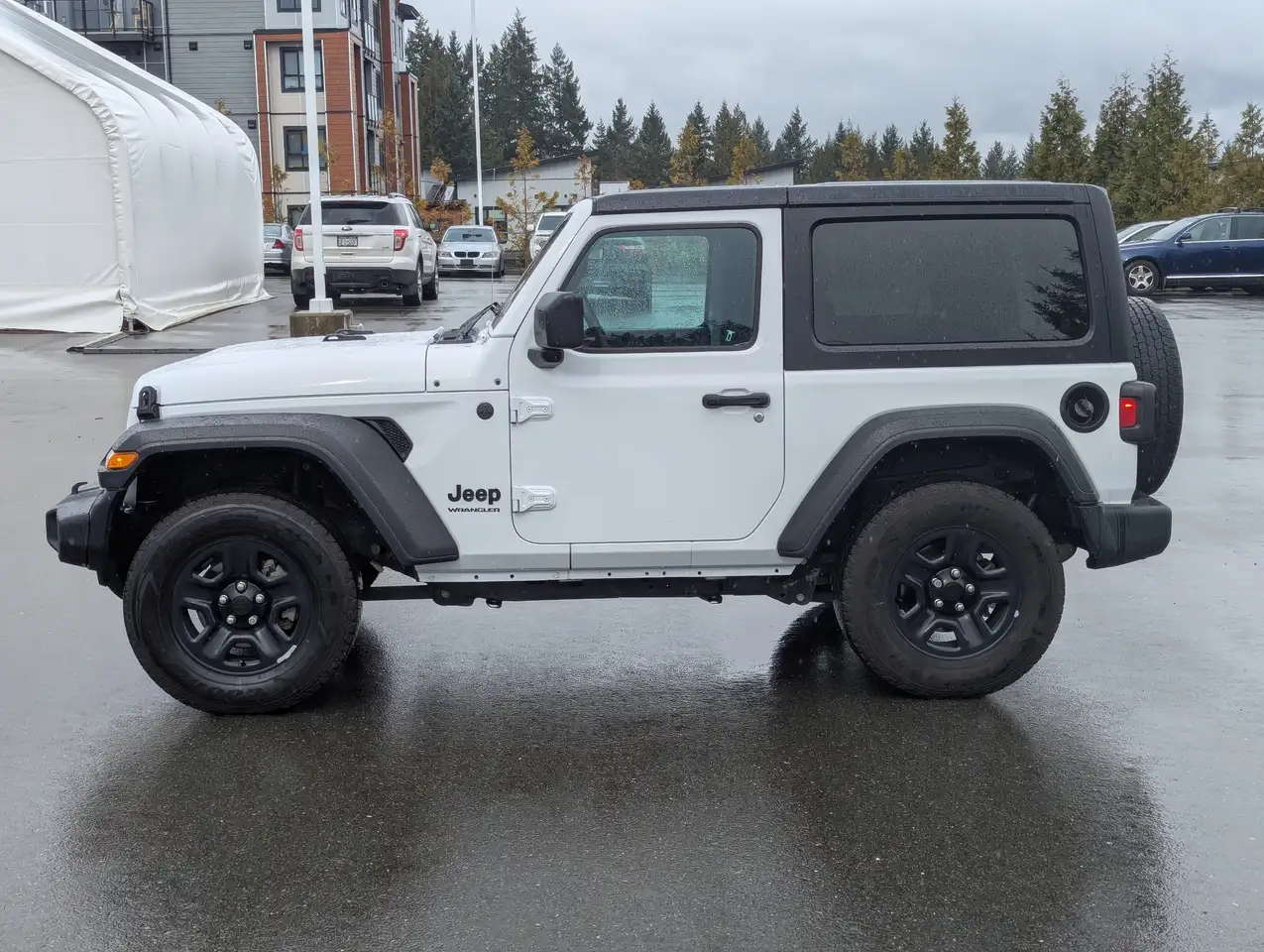 Jeep Wrangler снимка Jeep Wrangler