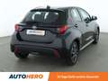 Toyota Yaris 1.5 Dual VVT-iE Team D Aut.*CAM*SHZ*PDC*SPUR* Schwarz - thumbnail 6