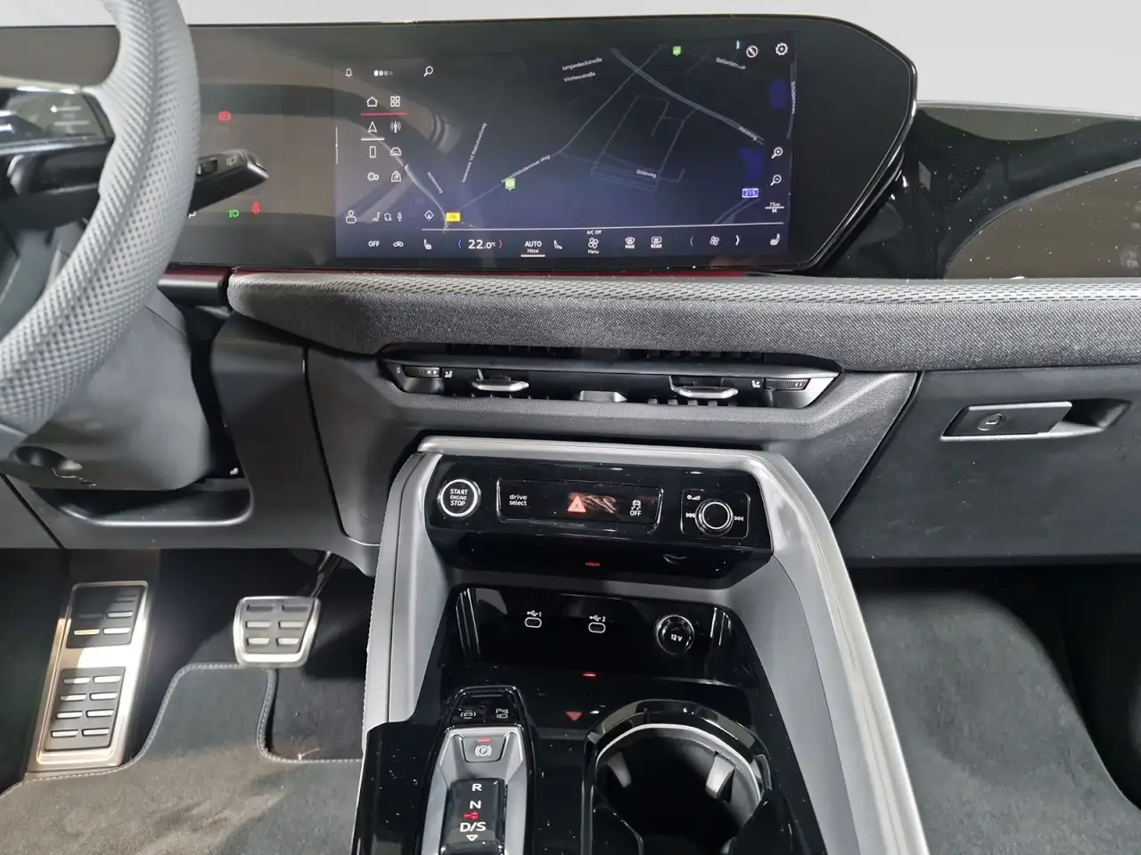 Audi Q5 TDI quattro S-line Navi-High Parkassistent+ Klima 12