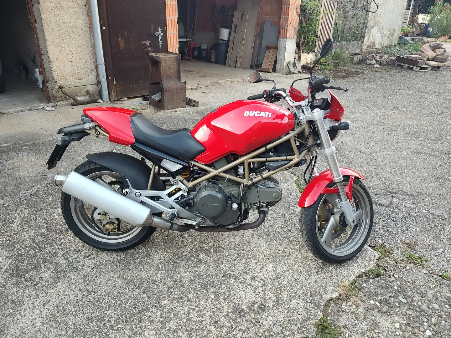 Ducati Monster 600 Roşu - 2
