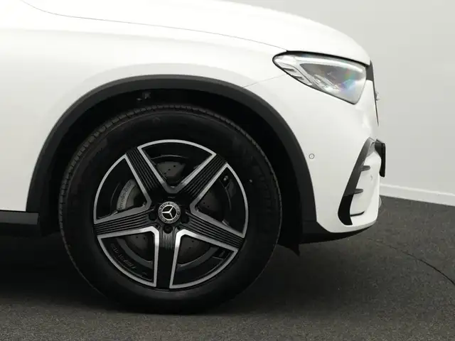 Mercedes-Benz 300 view 8