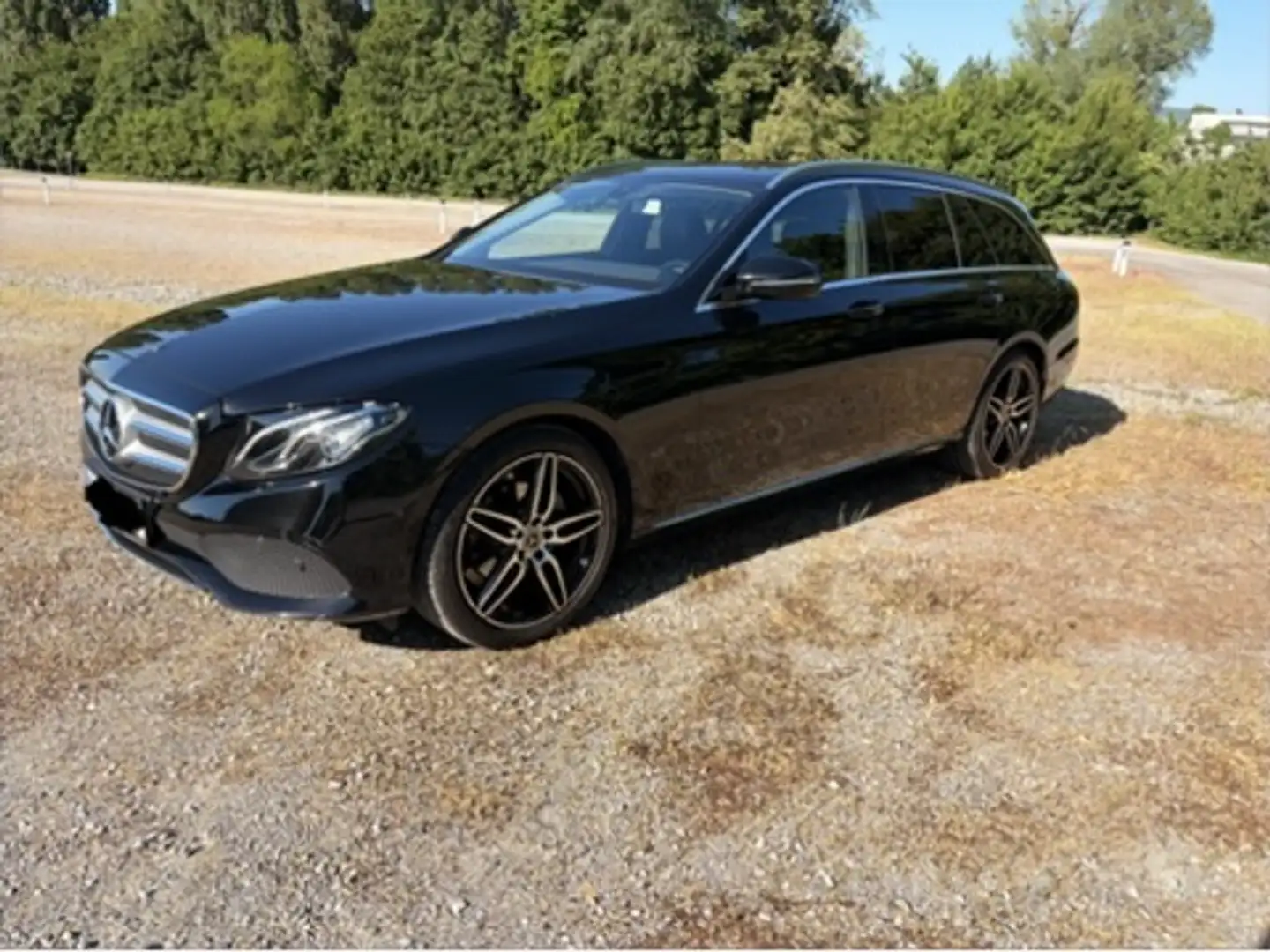Mercedes-Benz E 220 E 220 d T Avantgarde Aut. Avantgarde Schwarz - 1
