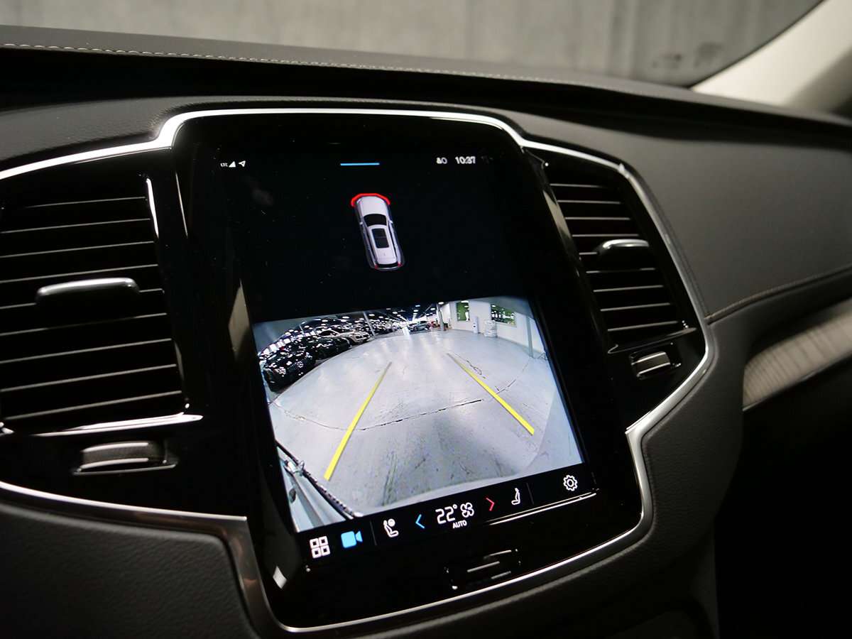 2023 Volvo XC90 B6 ULTIMATE DARK thumb 15