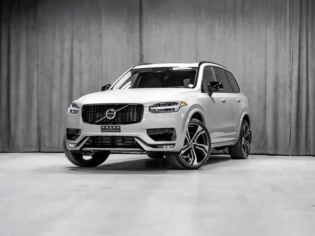 2023 Volvo XC90