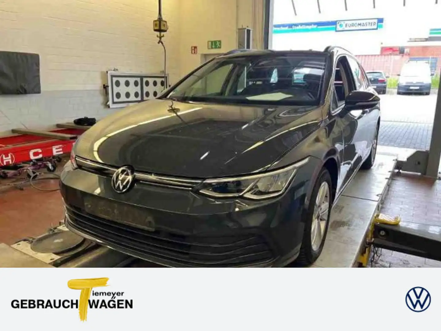 Volkswagen Golf Variant Golf VIII Variant 1.0 TSI LIFE NAVI PDC+ WINTERP Grau - 1