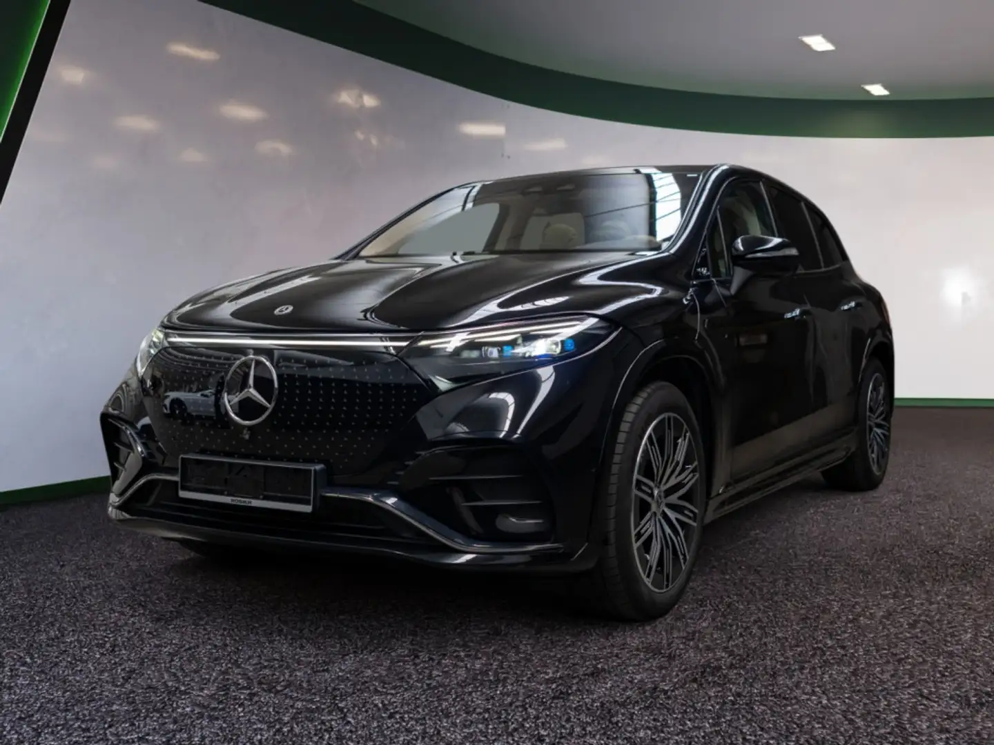Mercedes-Benz EQS SUV 580 4M AMG Sport Premium+ 7-Sitzer Hyperscreen Schwarz - 2
