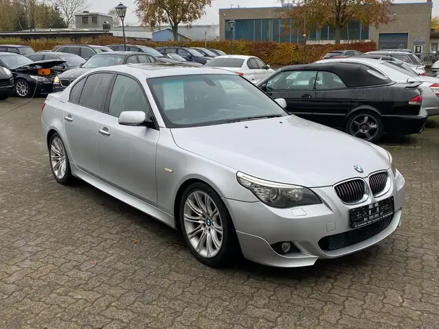 BMW 525 M-SPORTPAKET-FACELIFT-WENIG KM