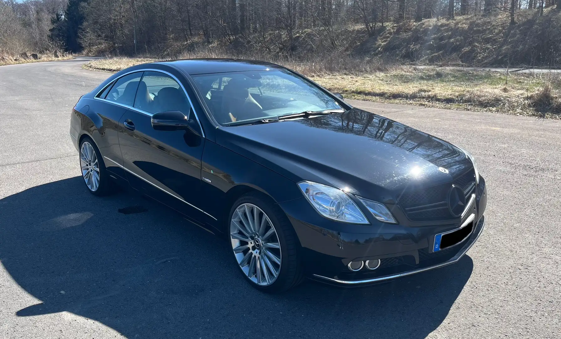 Mercedes-Benz E 250 E 250 CGI BlueEfficiency (207.347) Schwarz - 2