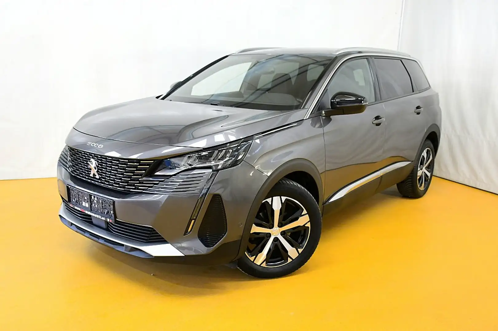 Peugeot 5008 BlueHDI 130 EAT8 Allure 7 Sitzer Grau - 1