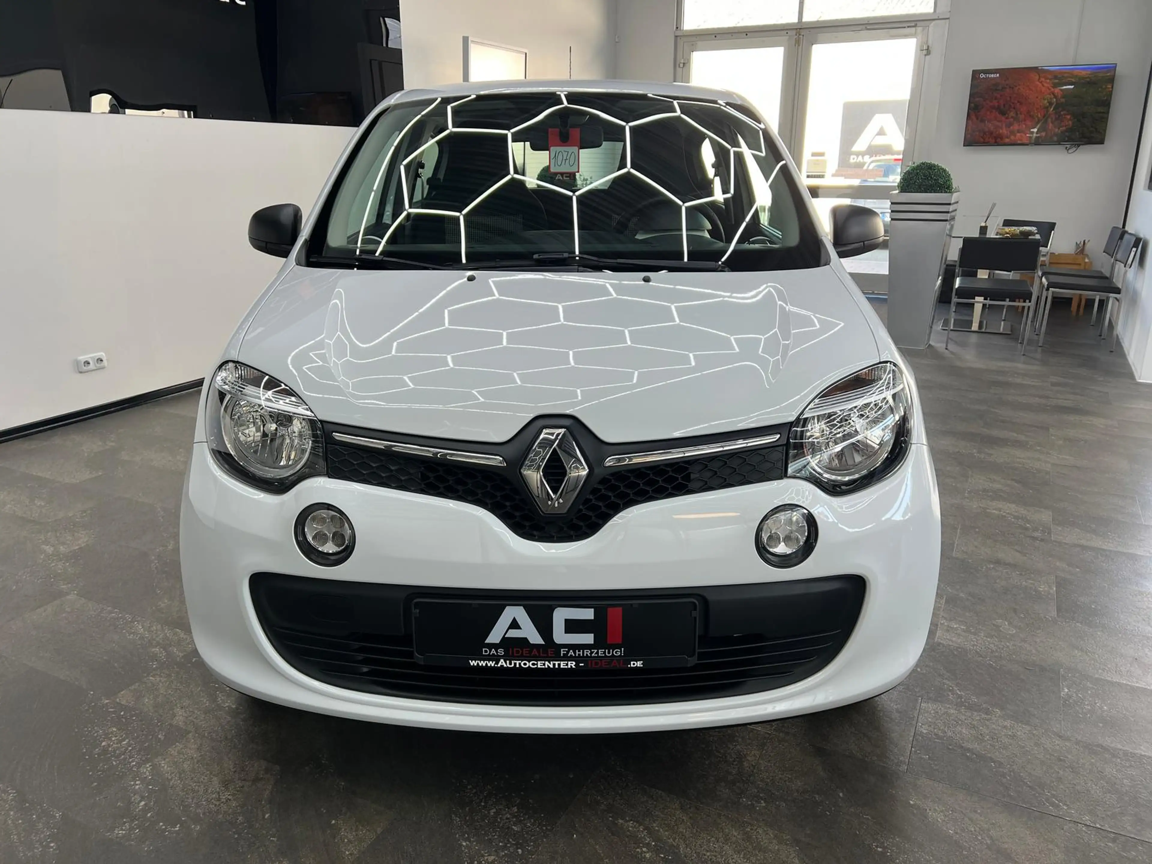 Renault Twingo 1.0 SCe Life , 1. Hand, Scheckhft — photo 10