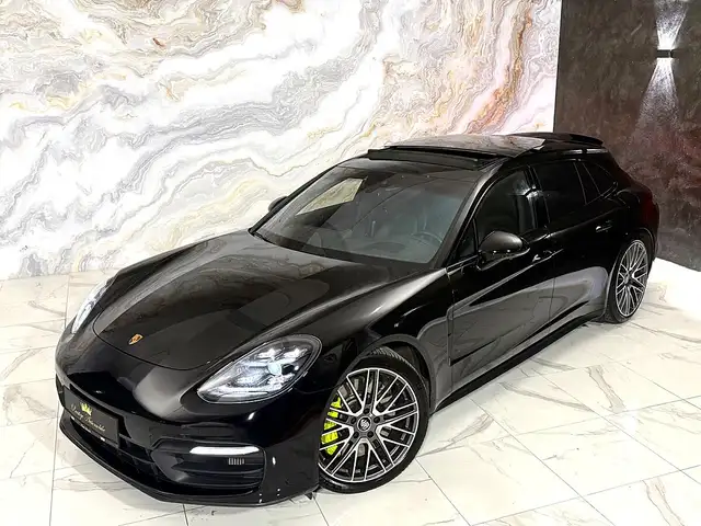 Porsche Panamera view 4