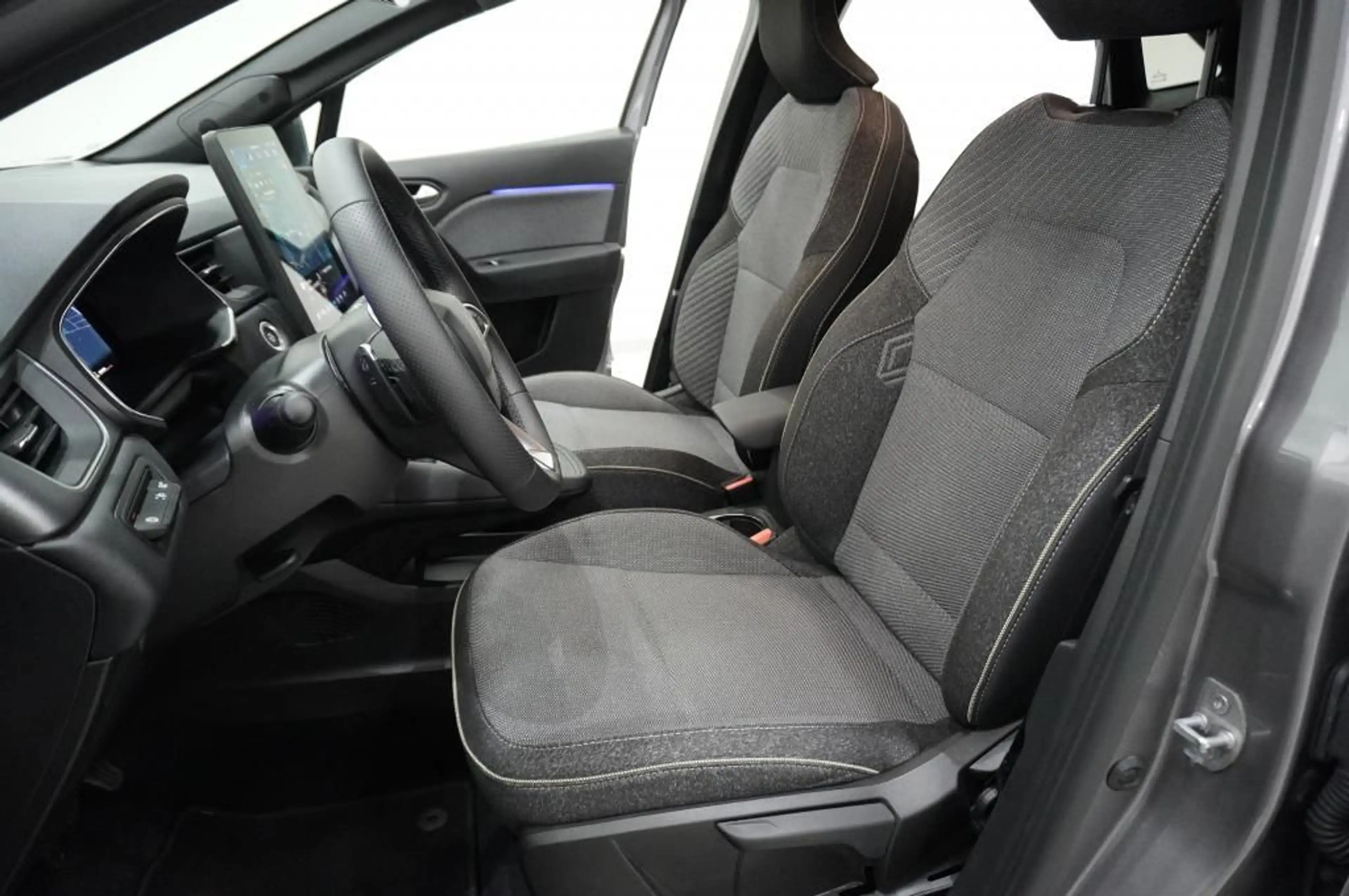 Renault Symbioz 1.4 TCE 141 EDC TECHNO — photo 8