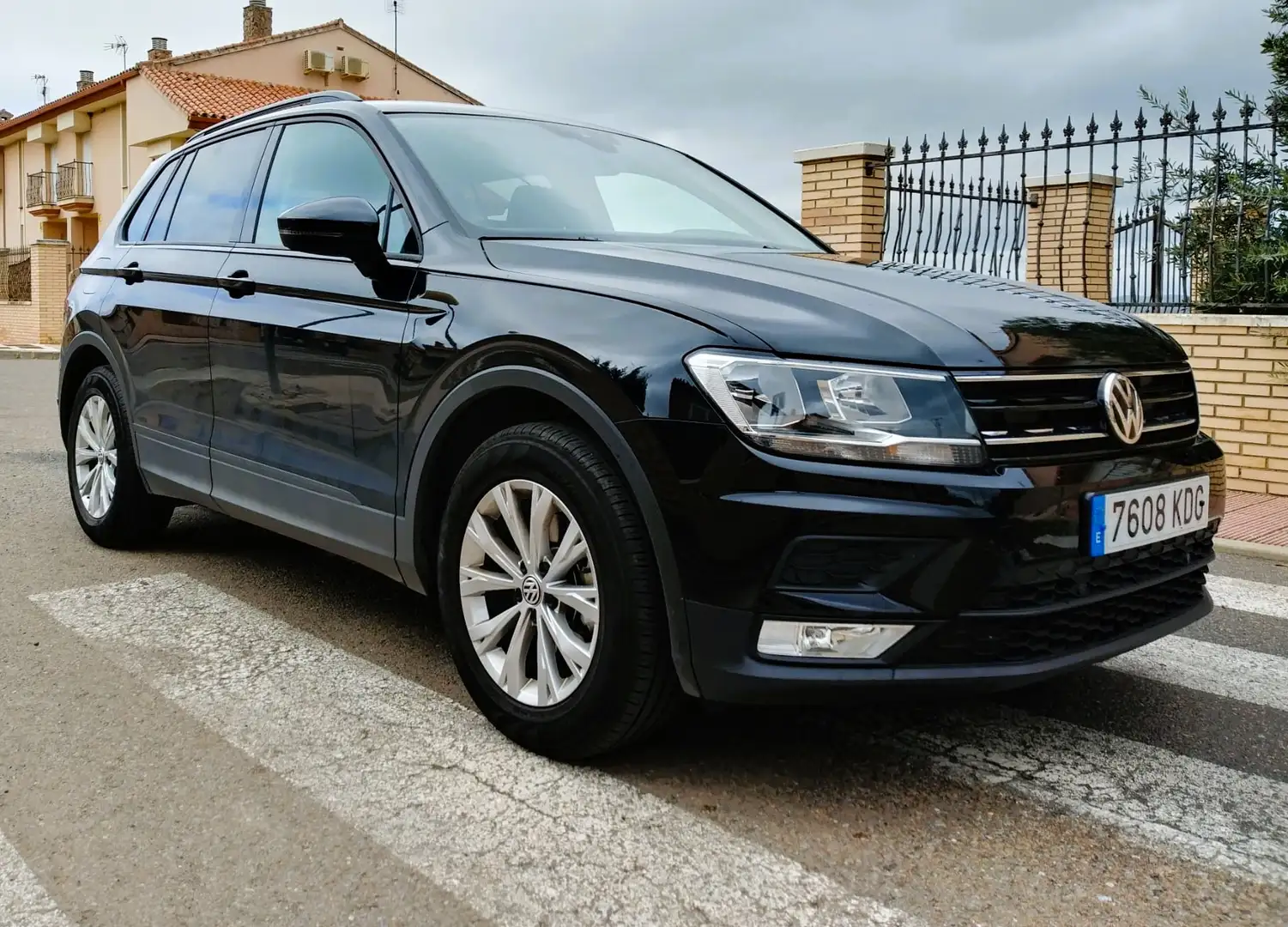 Volkswagen Tiguan Tiguan 2.0TDI Edition 110kW Edition Negro - 2