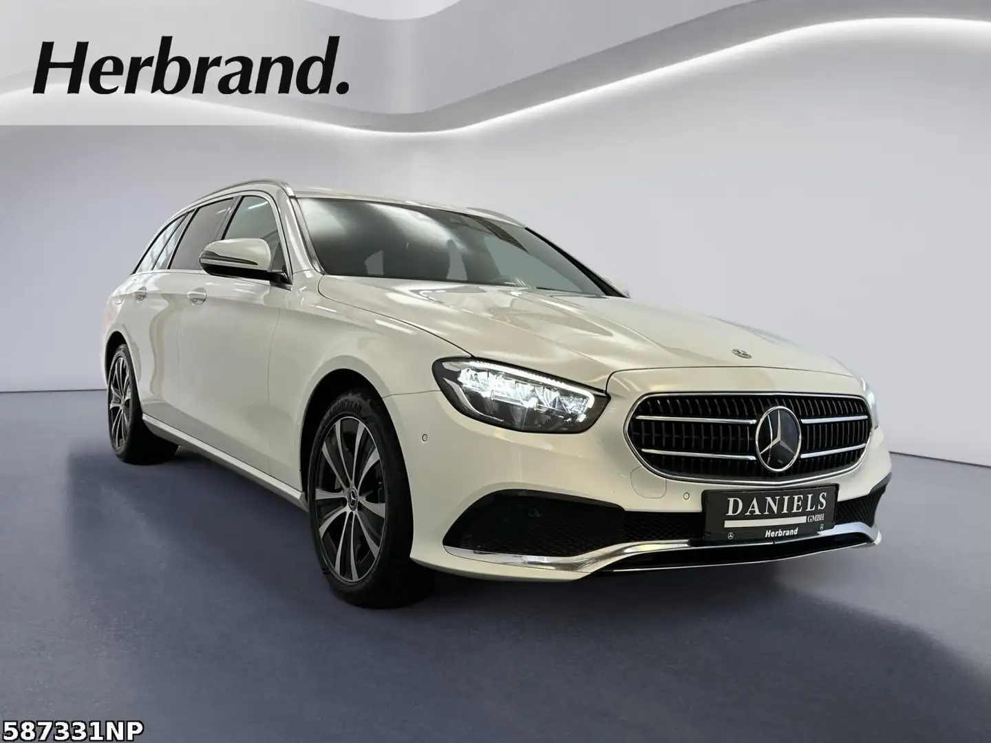 Mercedes-Benz E 300 T Avantgarde AHK Kamera Fahrassi.-Paket Wit - 2