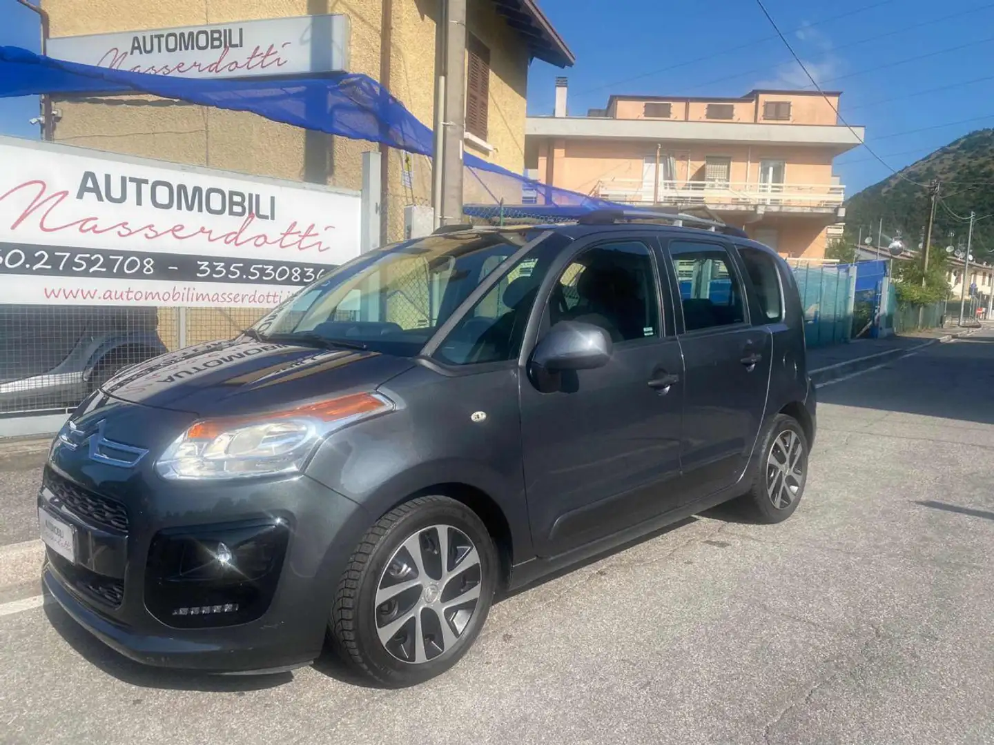 Citroen C3 Picasso 1.4 VTi 95 GPL airdream Grigio - 2