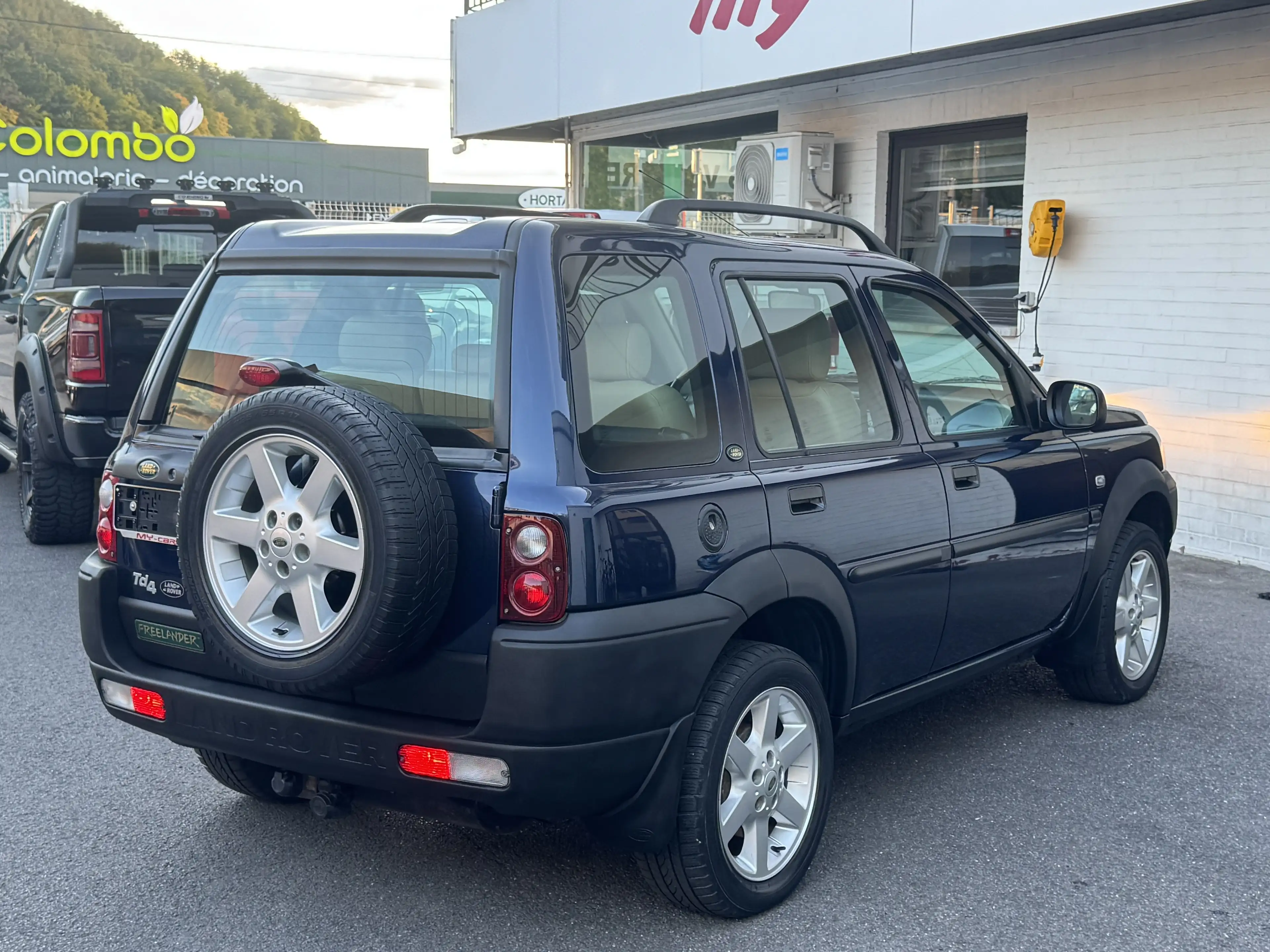 Land Rover Freelander 2.0 TURBO D4 HSE CUIR JA FULL OPTION ETAT NEUVE — photo 9