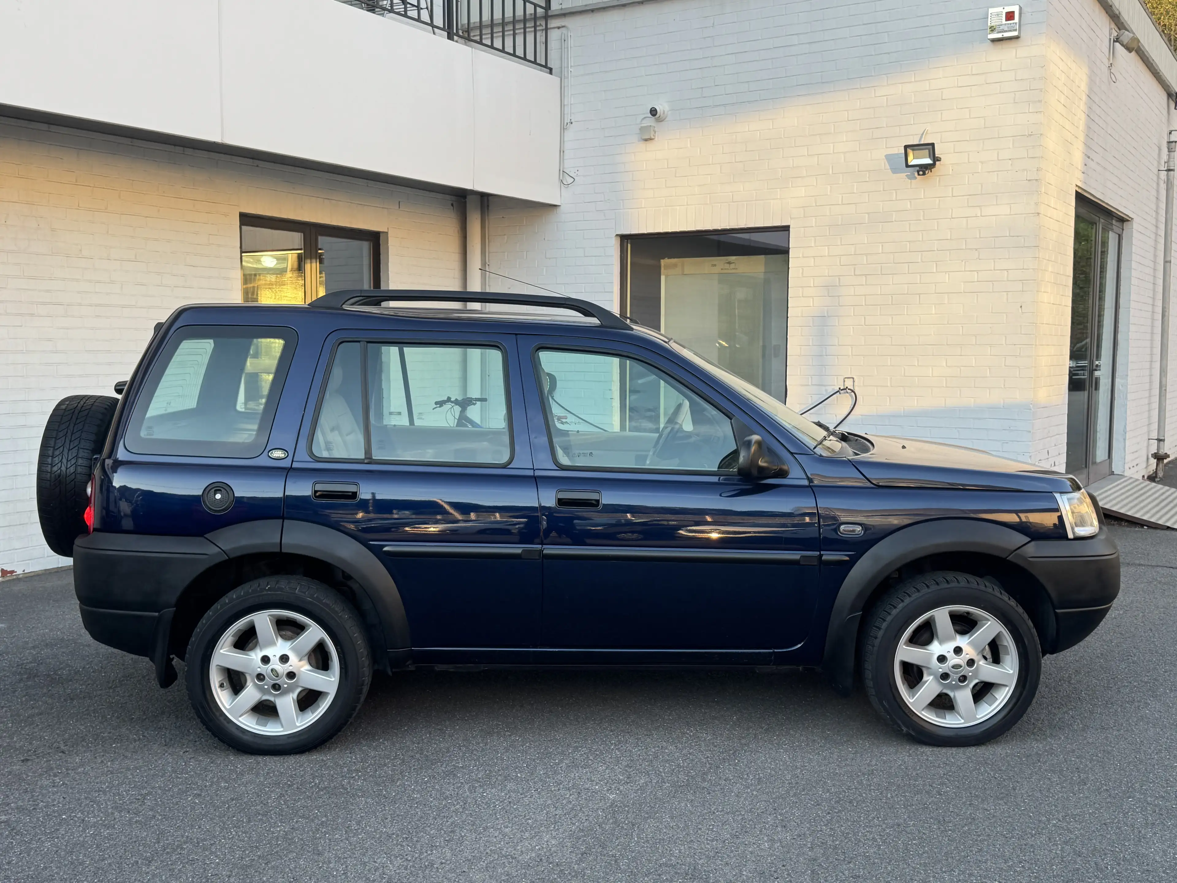 Land Rover Freelander 2.0 TURBO D4 HSE CUIR JA FULL OPTION ETAT NEUVE — photo 5
