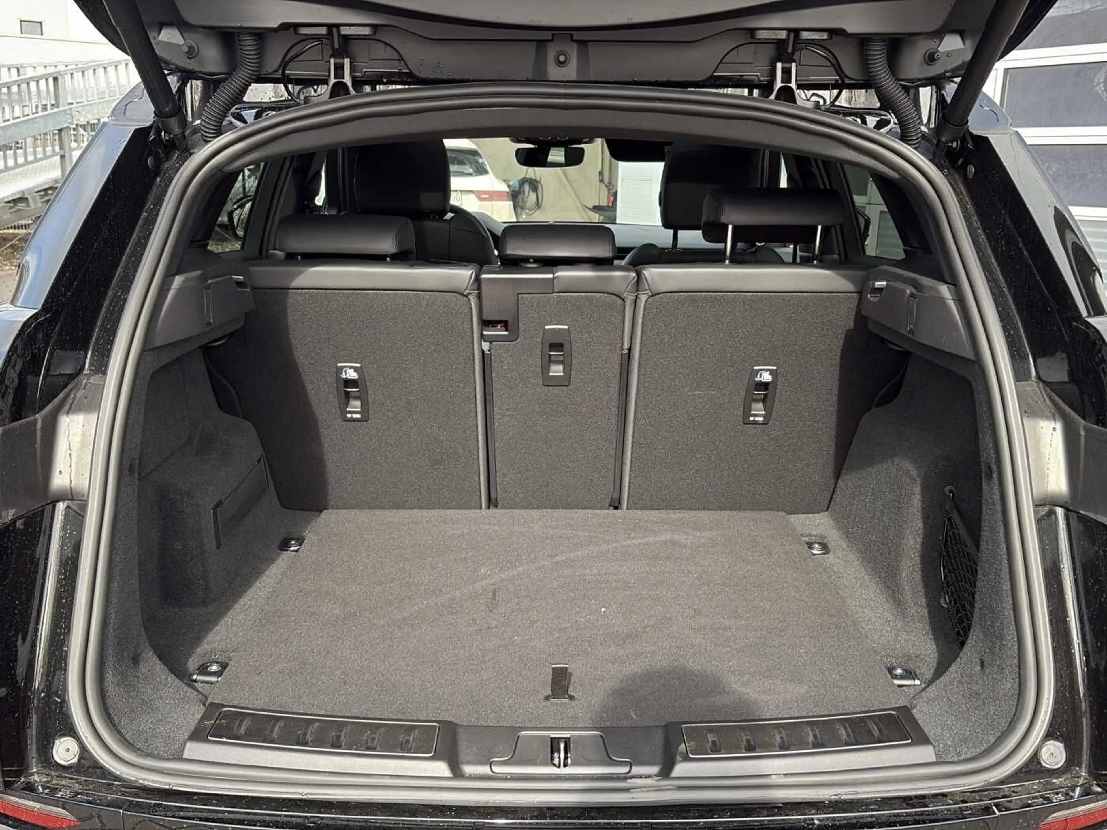 Land Rover Range Rover Evoque P270e Dyn. SE Pano*ACC*20" — photo 7