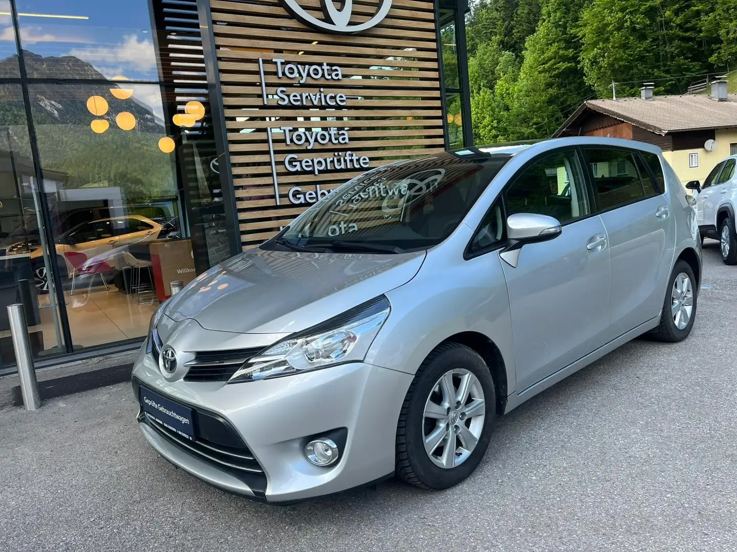 Toyota Verso 1,6 D-4D Active - 2