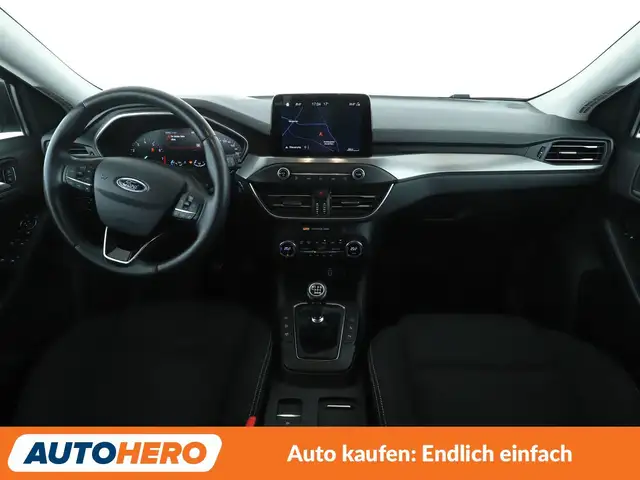 Ford Focus view 12