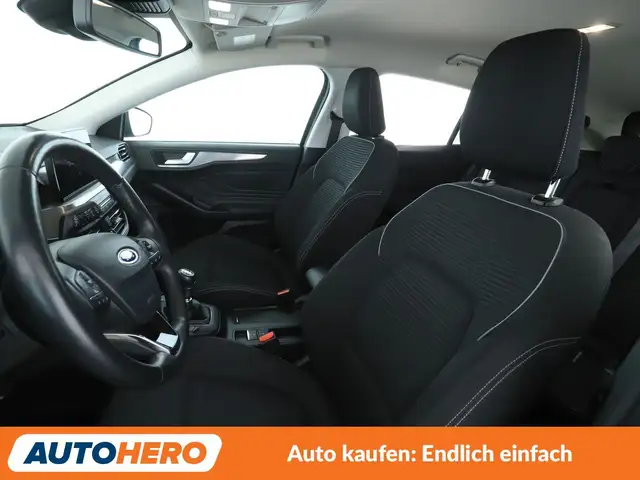 Ford Focus view 10