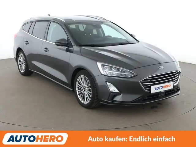 Ford Focus view 8