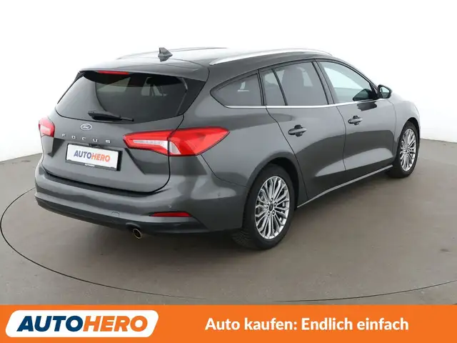 Ford Focus view 6