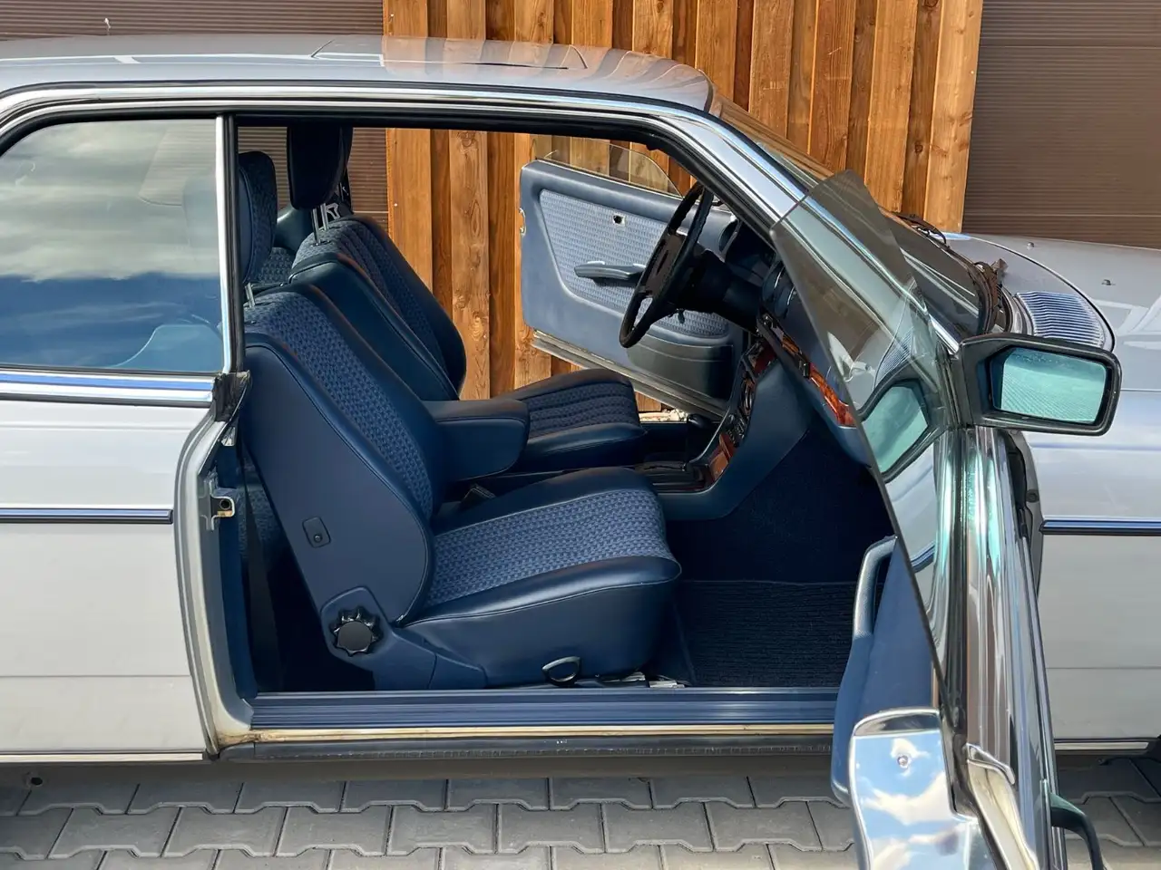 Mercedes-Benz 280 CE 123er Coupe, Automatik, nur 139.000 Km, foto 10