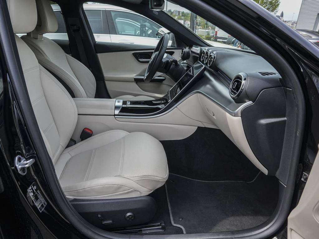 Mercedes-Benz C 220