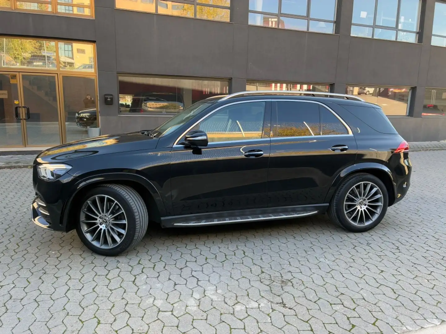 Mercedes-Benz GLE 300 300d 4Matic Aut. Negro - 2