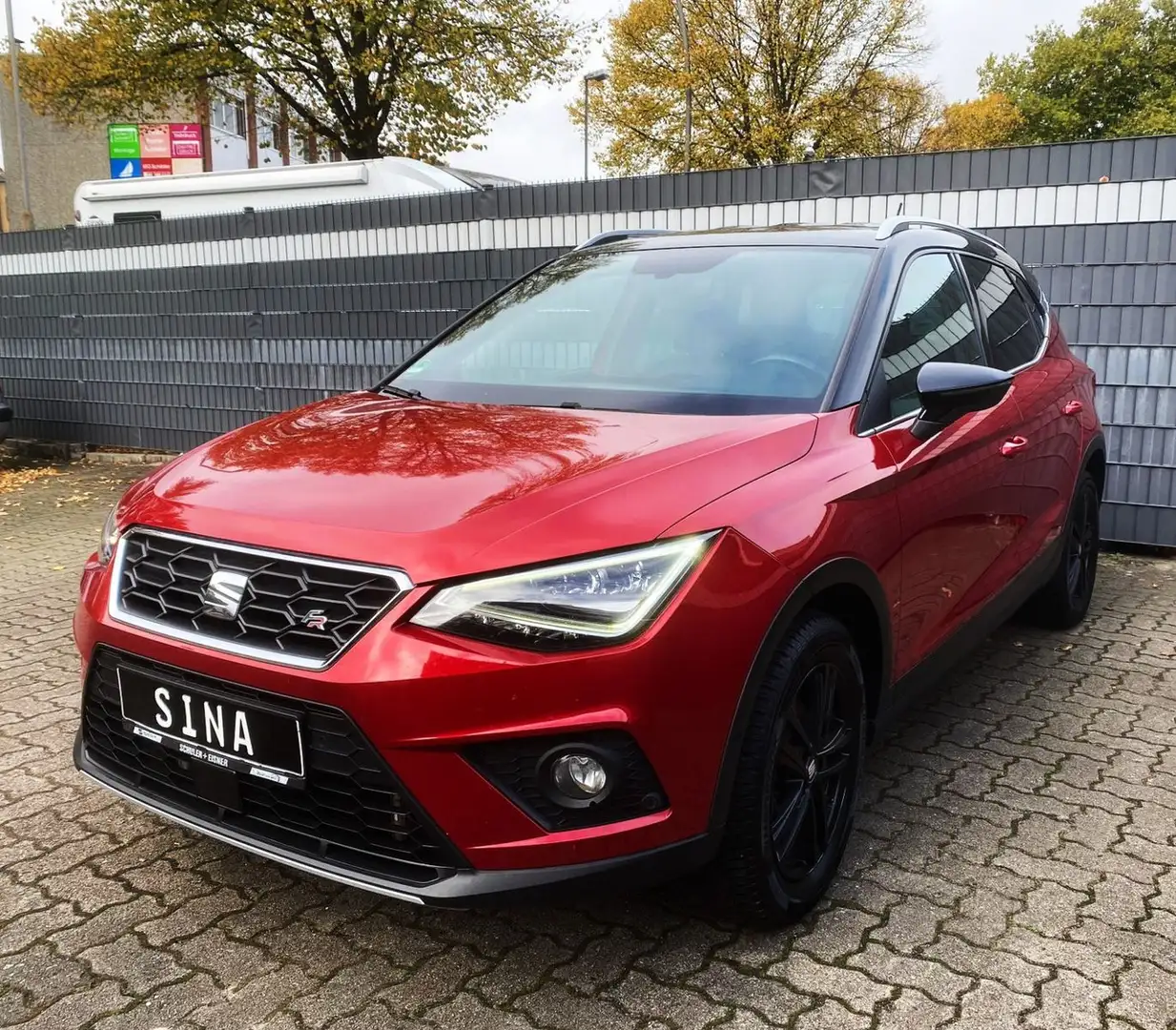 SEAT Arona 1.0 TGI FR|ACC|LED|ALCANTARA|R-KAMERA Rot - 1