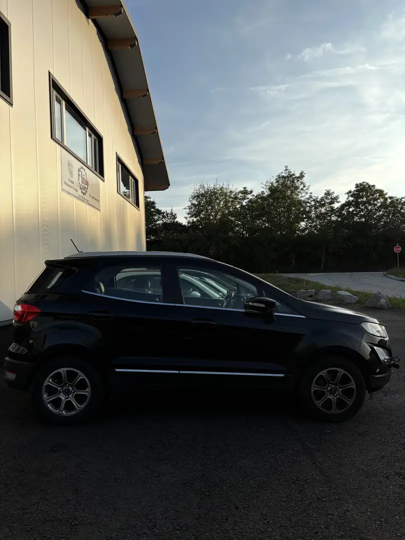 Ford EcoSport 1,0 EcoBoost Titanium - 2