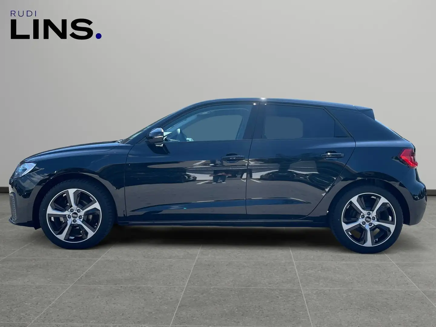 Audi A1 25 TFSI intense Schwarz - 2