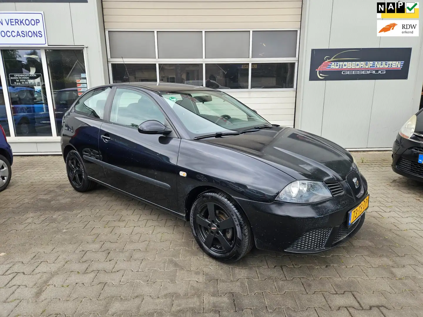 SEAT Ibiza 1.4-16V Trendstyle AIRCO Schwarz - 1