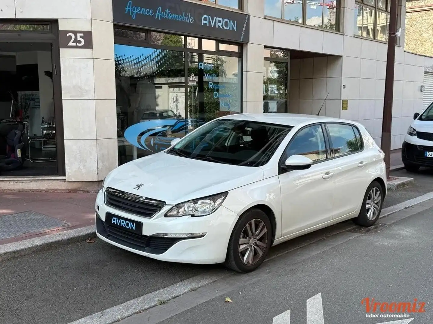 Peugeot 308 GENERATION-II 1.6 THP 125 ALLURE Weiß - 1
