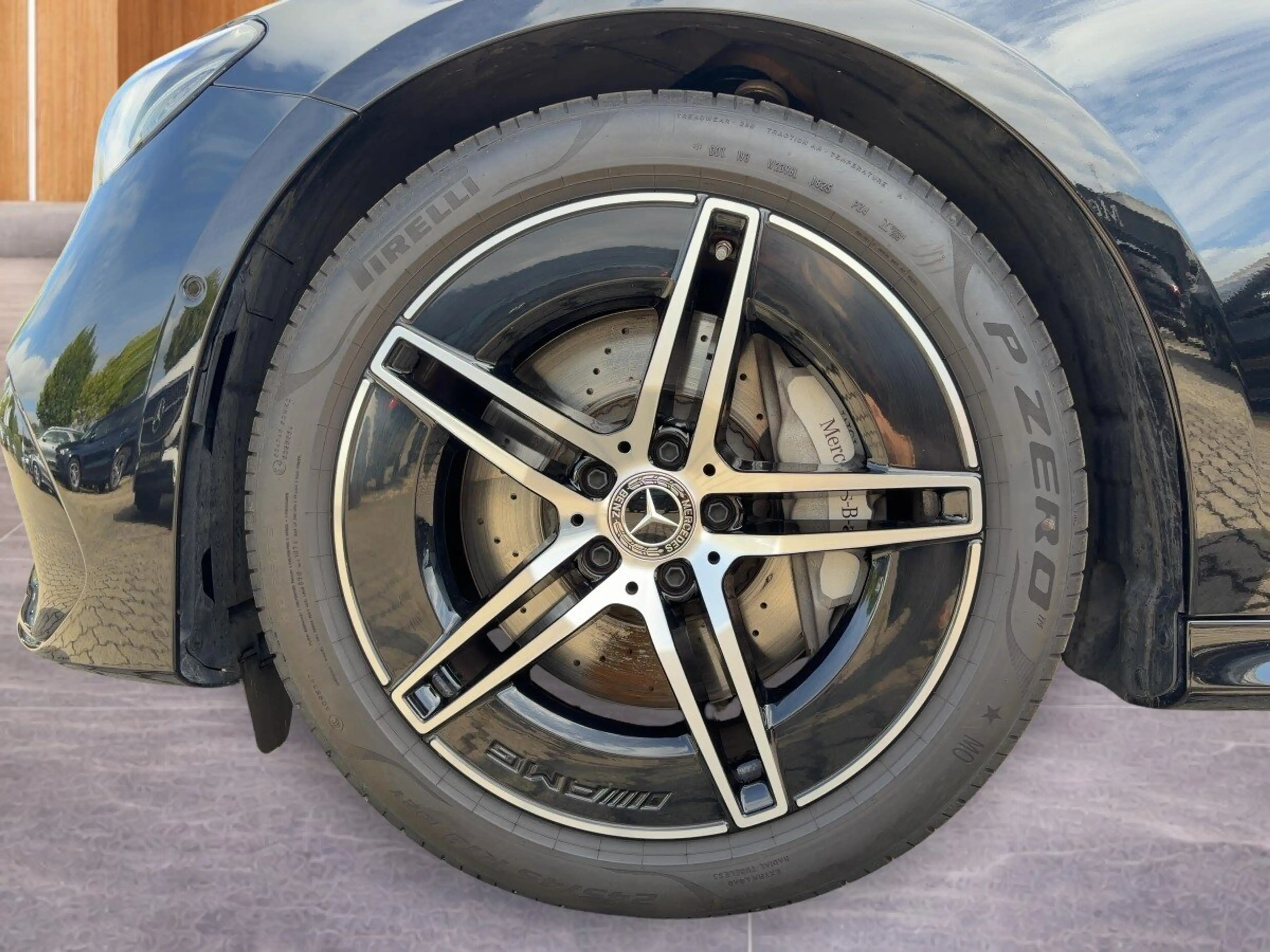 Mercedes-Benz E 200 E 200 AMG+KEYGO+360+LED+BURMESTER+TOTWINKELASSIS — photo 11