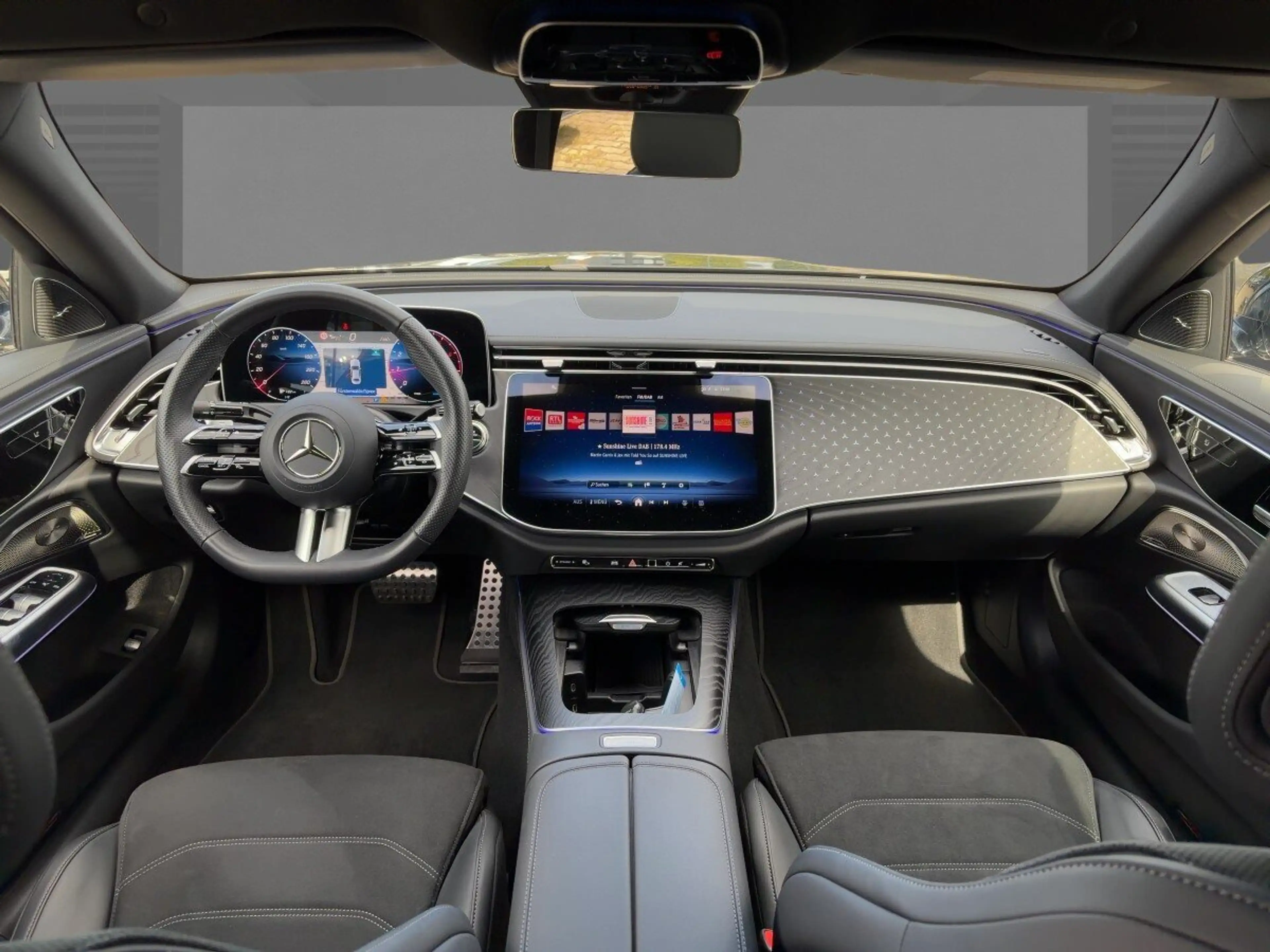 Mercedes-Benz E 200 E 200 AMG+KEYGO+360+LED+BURMESTER+TOTWINKELASSIS — photo 8