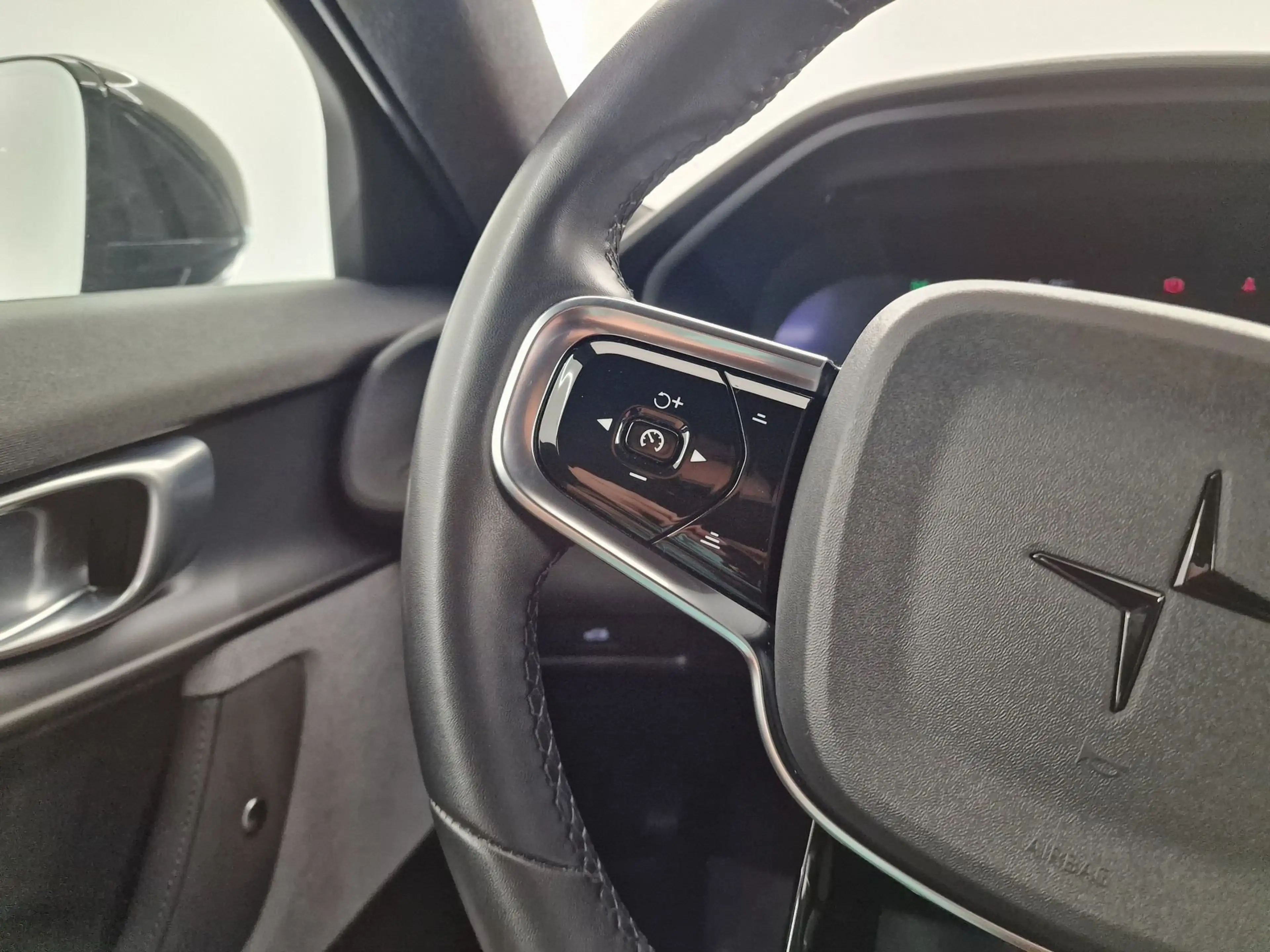 Polestar 2 EXTENDED RANGE +TAL VAN OPTIES — photo 14