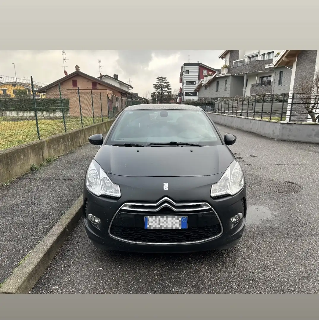 Citroen DS3 1.2 vti Just Black 82cv - 1