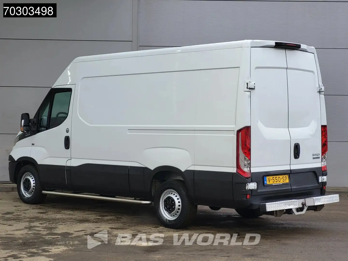 Iveco Daily 35S12 Automaat L2H2 3,5t Trekhaak Airco Cruise APK Wit - 2