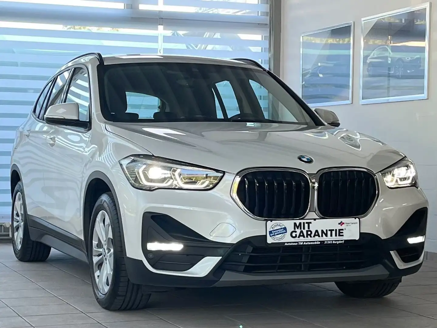 BMW X1 xDrive 25e Aut. AHK KAMERA Sports. Unfallfrei Blanc - 1