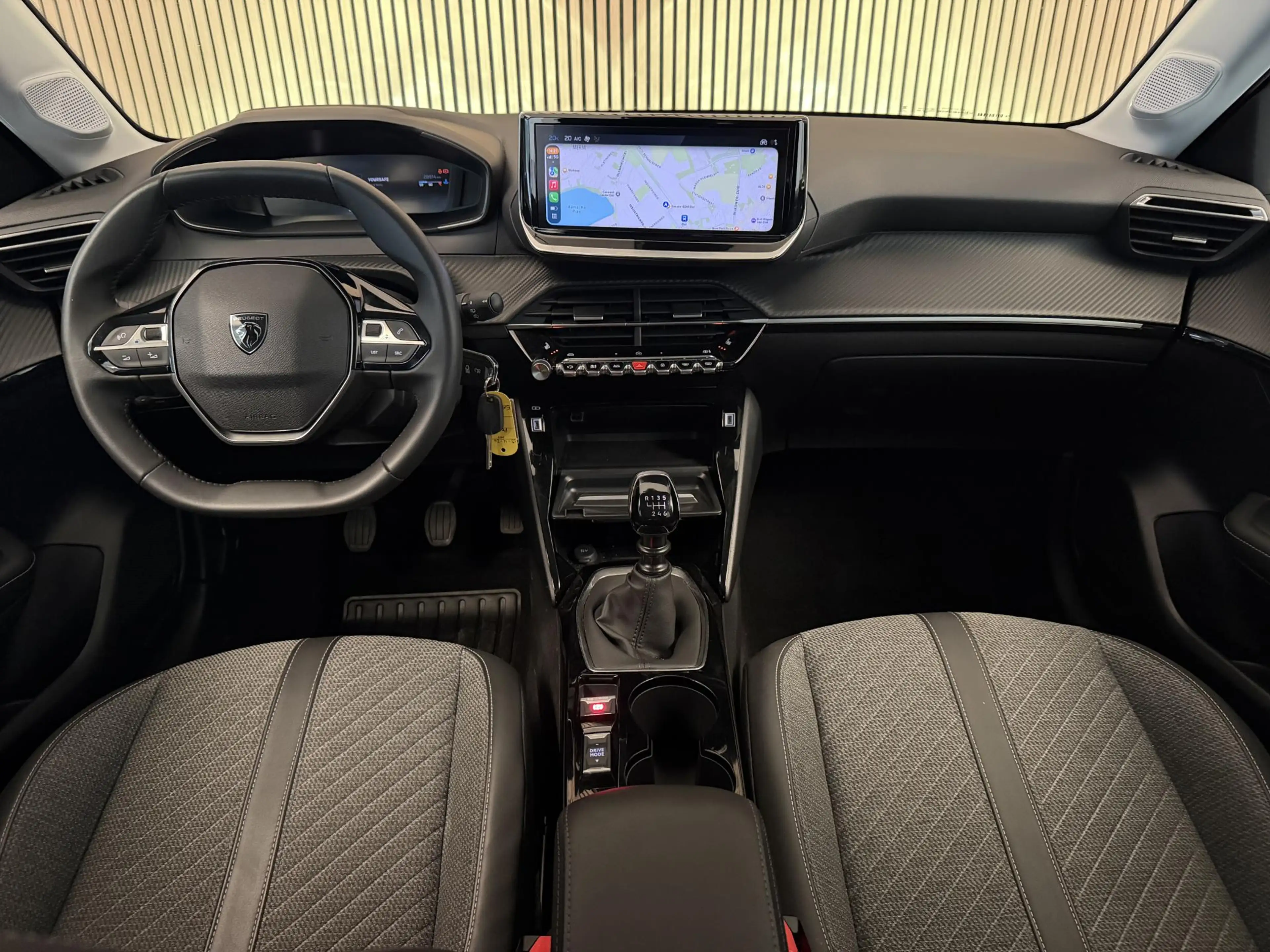 Peugeot 208 1.2 PureTech 100 PK Allure Pack | 360 Camera | BLi — photo 7