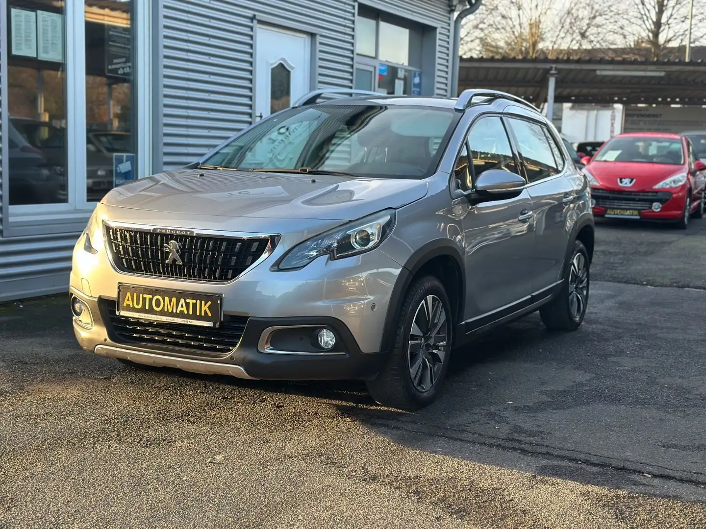 Peugeot 2008 Allure AUTOMATIK+KAMERA+AHK+NAVI Grau - 1