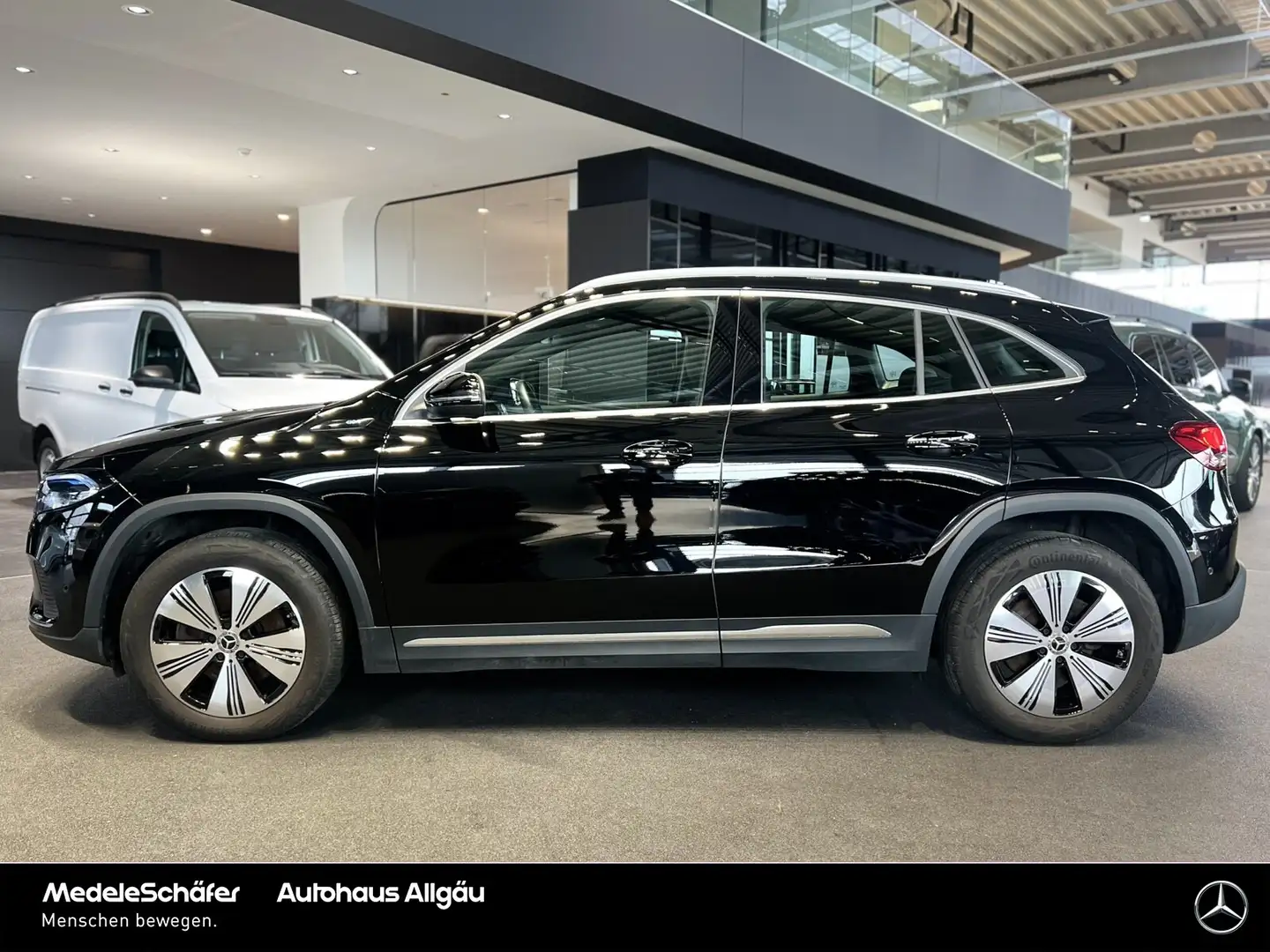 Mercedes-Benz EQA 250 EQA 250 Progressive LED Kame SpiegelP PanoSD Park Schwarz - 2