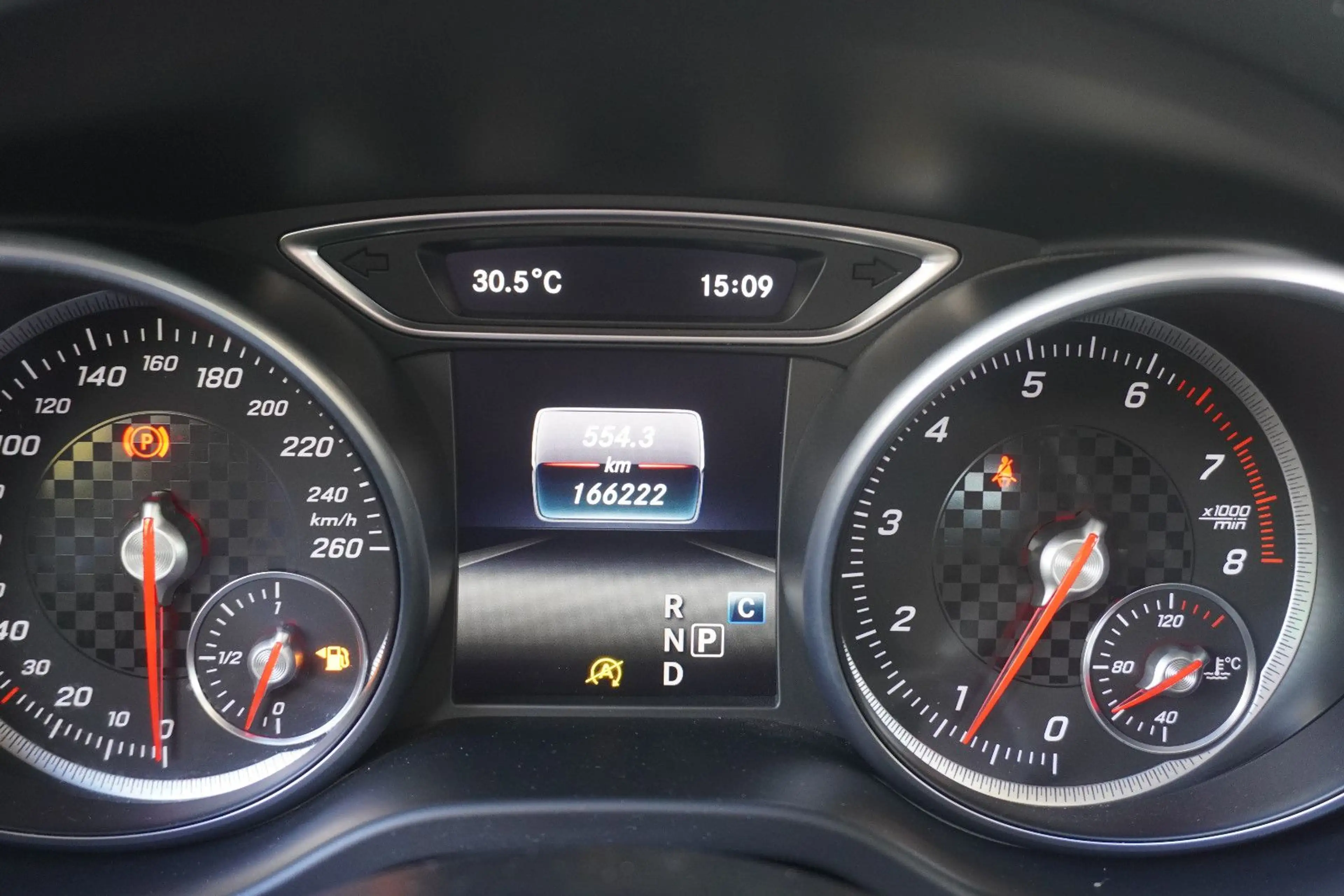 Mercedes-Benz A 180 5-Türer. |Pano|LED|T-Leder|R-Kamera| — photo 13