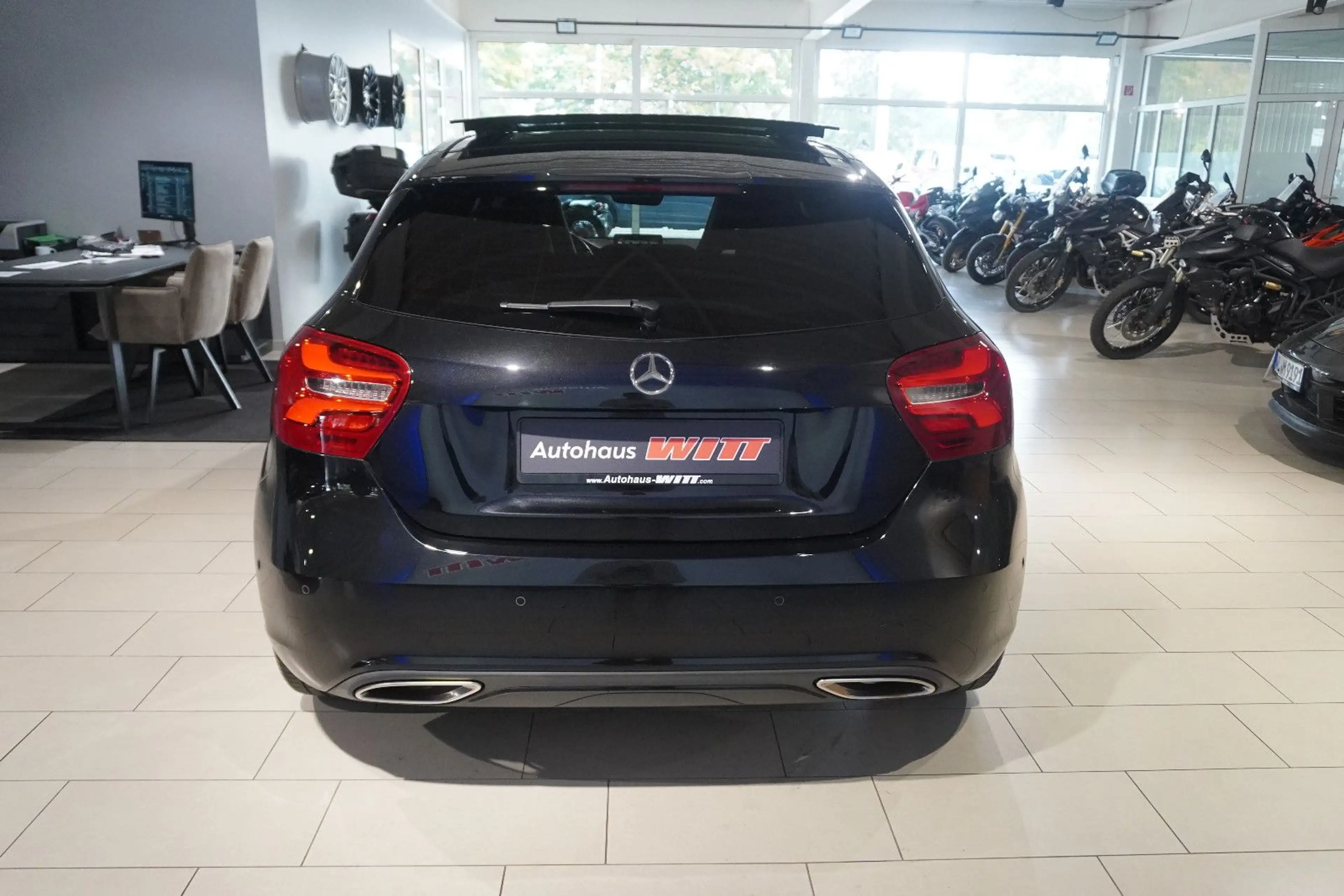 Mercedes-Benz A 180 5-Türer. |Pano|LED|T-Leder|R-Kamera| — photo 7