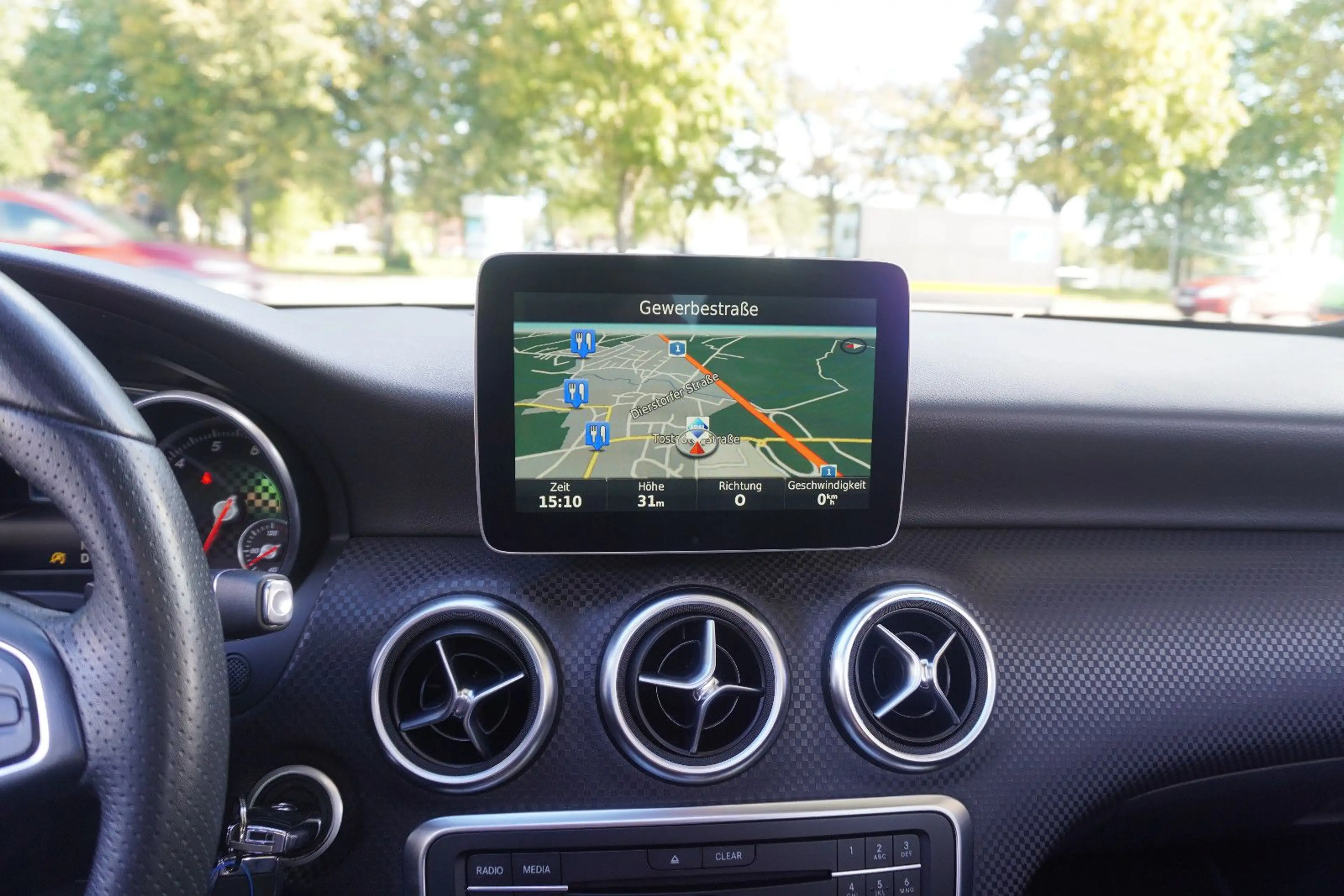 Mercedes-Benz A 180 5-Türer. |Pano|LED|T-Leder|R-Kamera| — photo 14