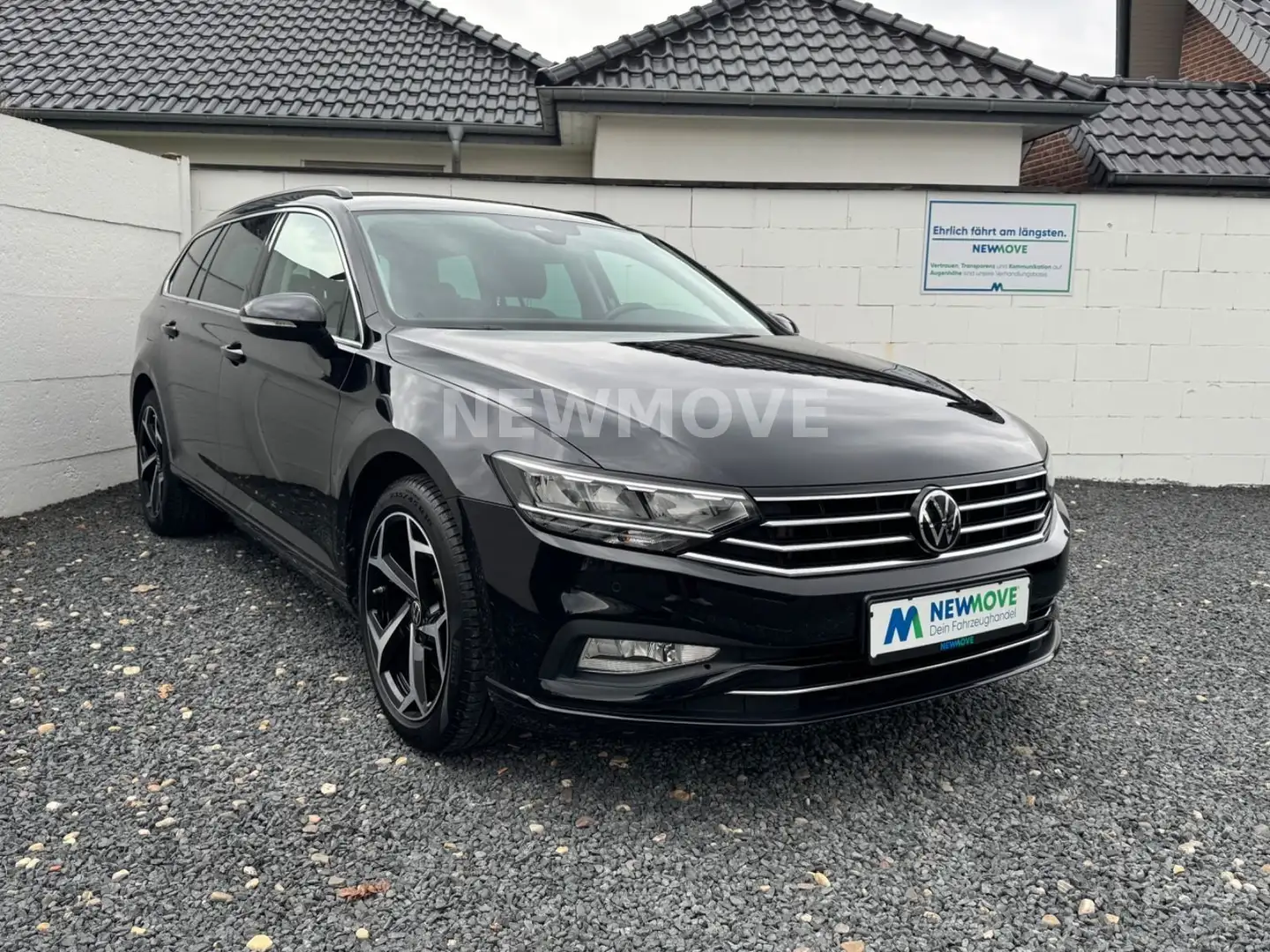 Volkswagen Passat Variant 1.5 TSI DSG ACC Carplay Navi PDC Noir - 1